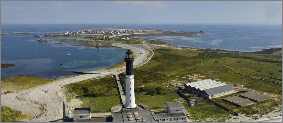 ile de sein vue phare